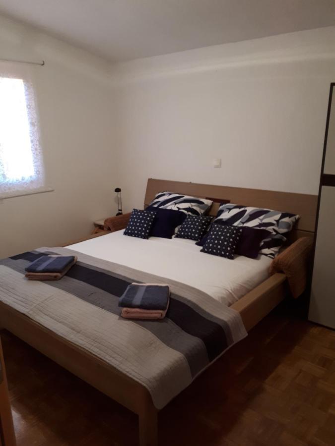 Apartmani Sikic Метайна Екстериор снимка