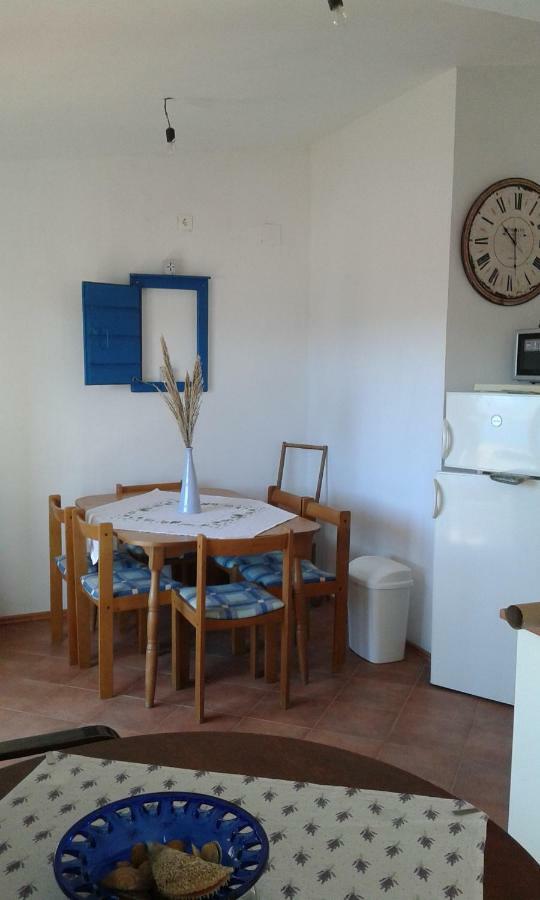 Apartmani Sikic Метайна Екстериор снимка